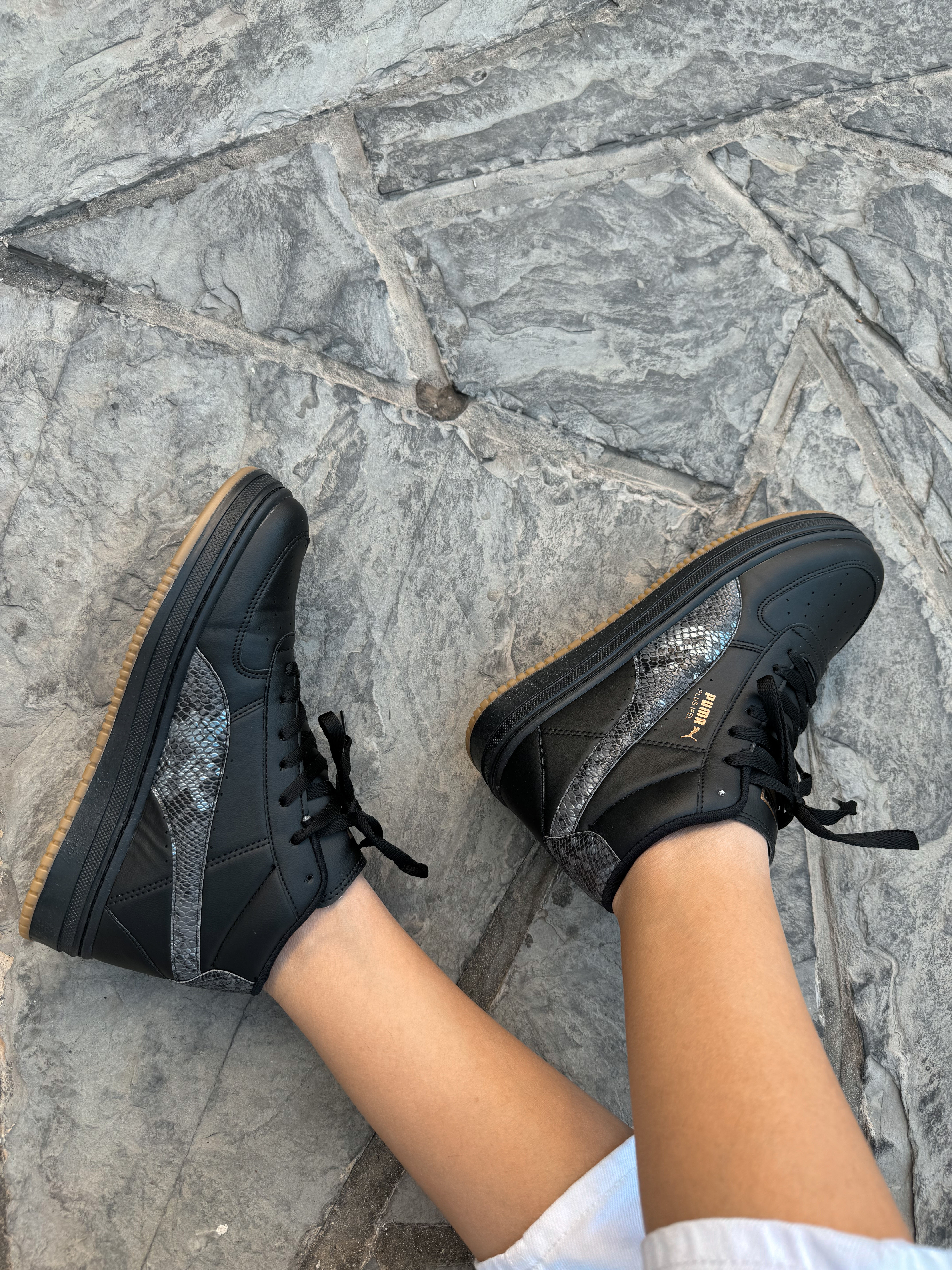 کتونی اسپرت ساقدار ۳۷تا۴۰ درحدخارجی یکسال ضمانت